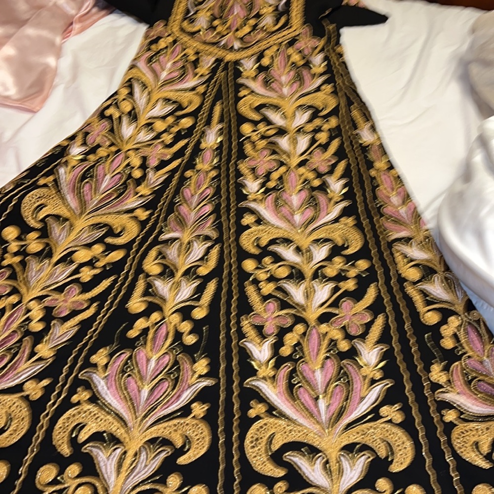 Palestinian Thobe🔴🛍️🛍️🛍️🛍️🔴 sale Ships after the 2nd of September